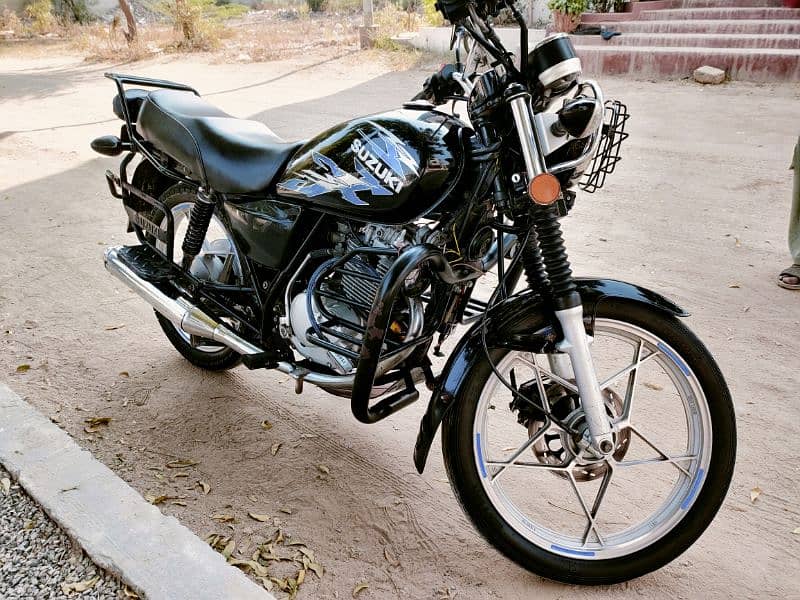 Suzuki GS 150 SE 2022 condition 10/9 incurred till oct 2025 6