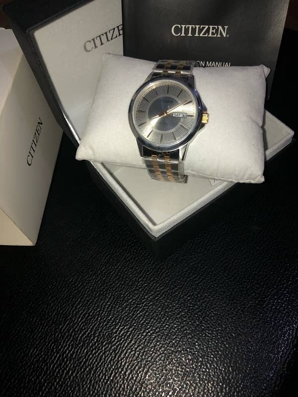 citizen quartz new watch 0