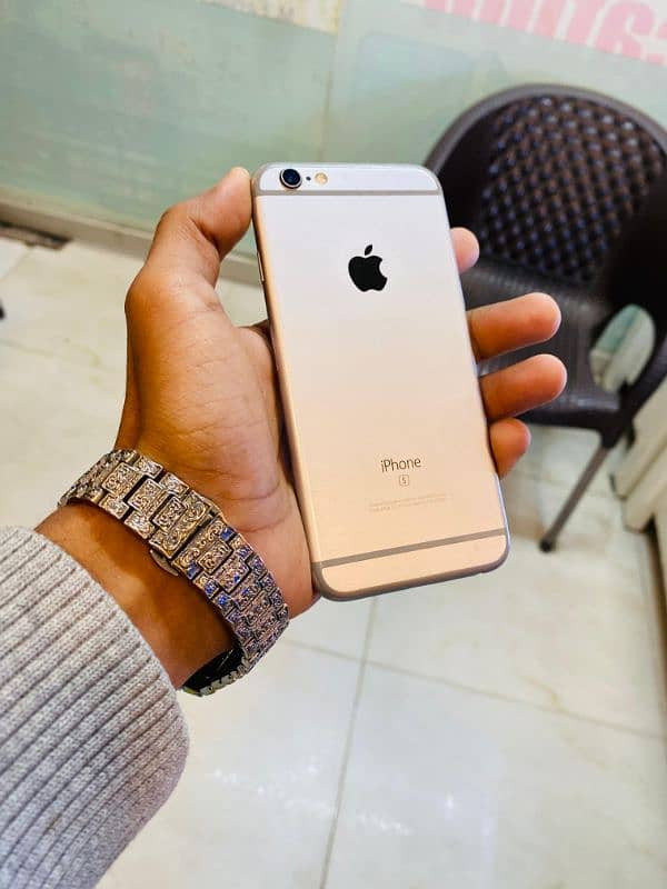 I phone 6s PTA 64 GB 3