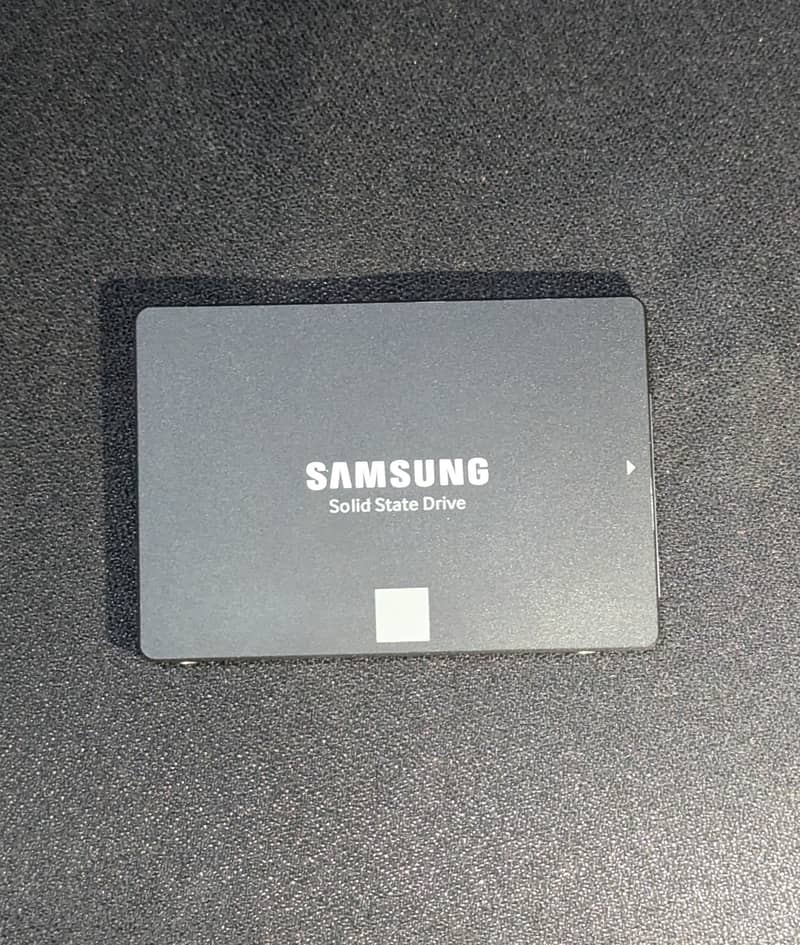 SAMSUNG EVO 870 500GB SSD 2