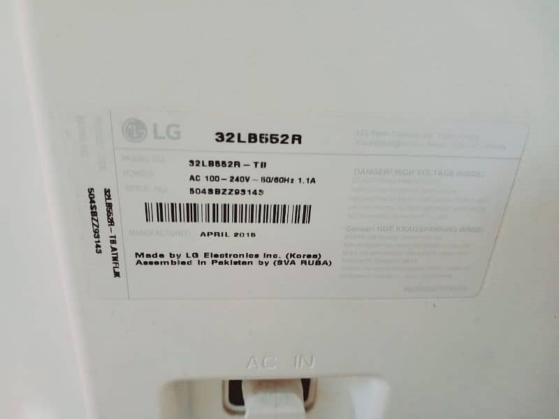 LG 32-Inch Satelite battery LED TV for sale. Brand new condition 2