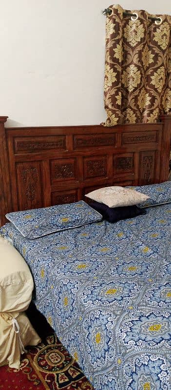 Double bed for sale pure wooden 3