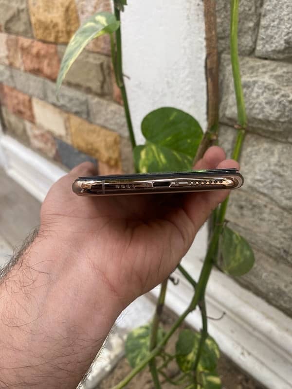 iphone xs max pta approved 3