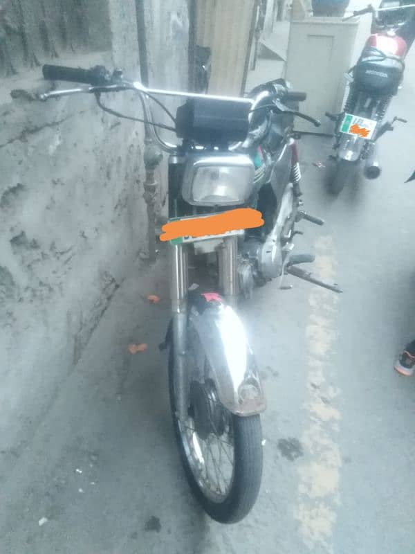 Road prince bike hai 17 model. condition engine is wel done 2