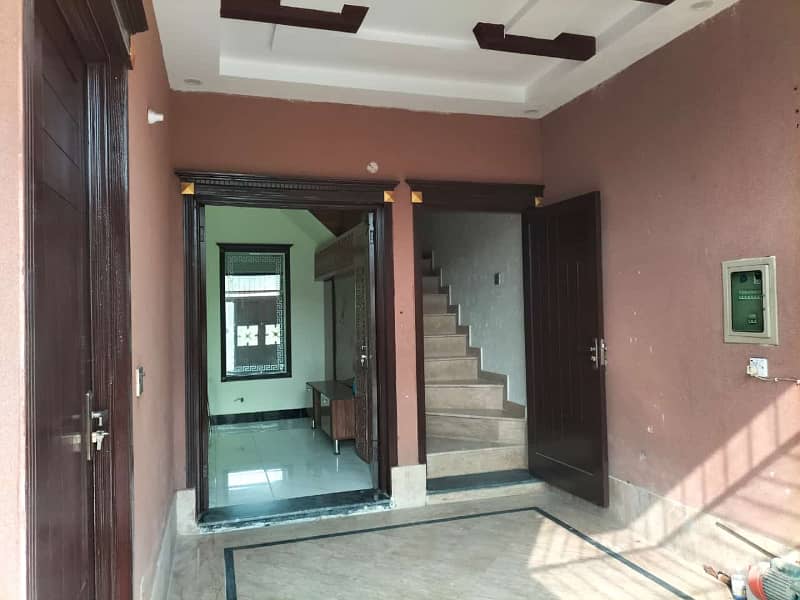 3.5 MARLA BRAND NEW HOUSE FOR SALE AT THE HOT LOCATION OF JOHAR TOWN facing park option 7