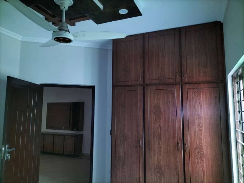 3.5 MARLA BRAND NEW HOUSE FOR SALE AT THE HOT LOCATION OF JOHAR TOWN facing park option 23