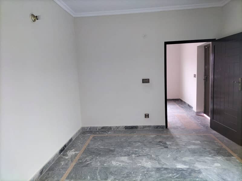 3.5 MARLA BRAND NEW HOUSE FOR SALE AT THE HOT LOCATION OF JOHAR TOWN facing park option 30