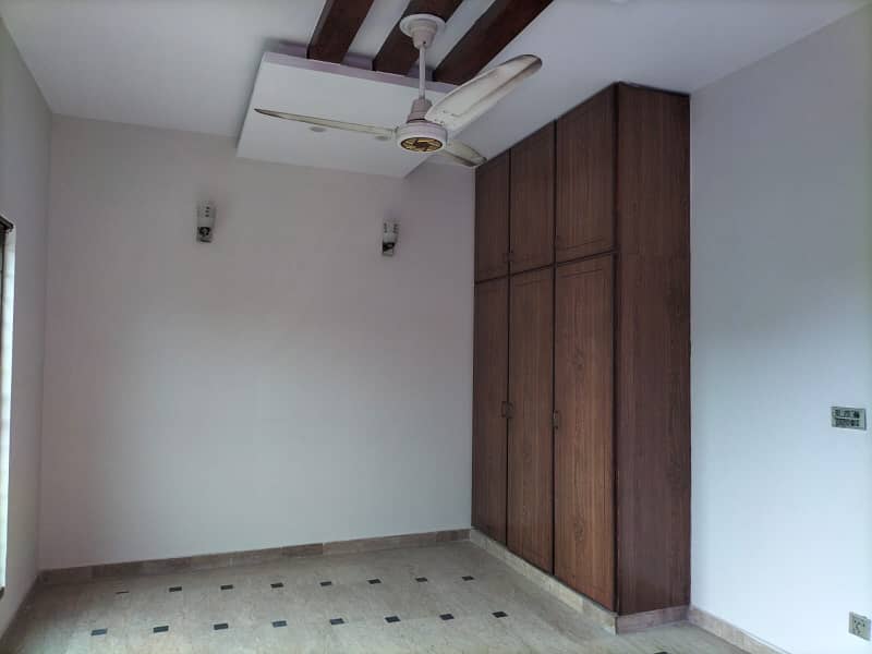 3.5 MARLA BRAND NEW HOUSE FOR SALE AT THE HOT LOCATION OF JOHAR TOWN facing park option 32