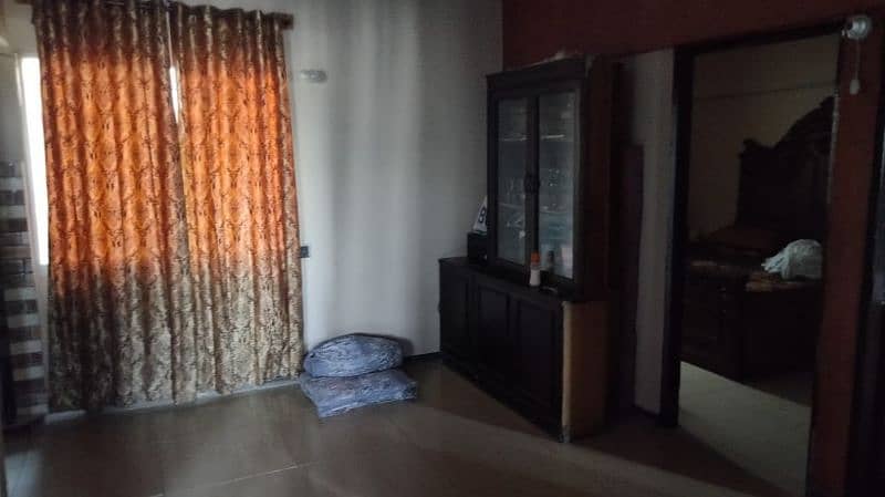 3BDD 1450 SQFT 6 FLOOR CORNER WEST OPEN MAIN ROAD FACING. . . 11