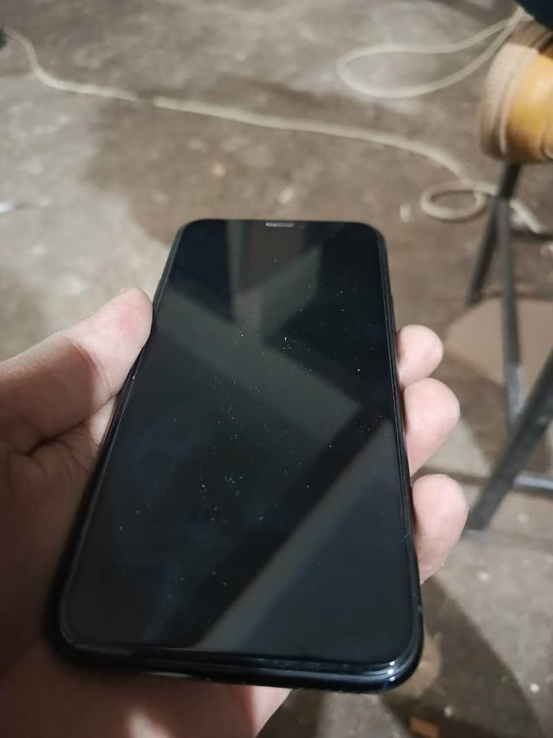 PTA APPROVED IPHONE 11 3