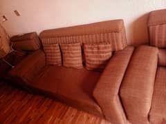 4 seater sofa for sale in Good Condition