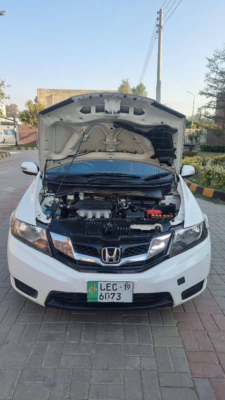 White Honda City IVTEC 2019 Manual 4