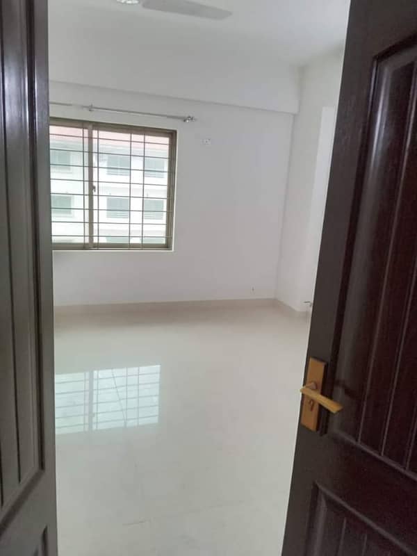 3 bed apartment Apartment Available For Rent In Askari 11 Sec-B Lahore 2