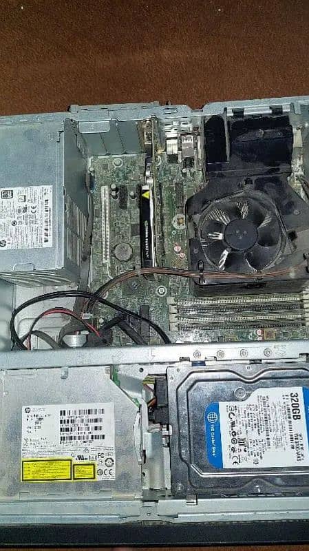 gaming PC amd a8  2 gb graphic card 1