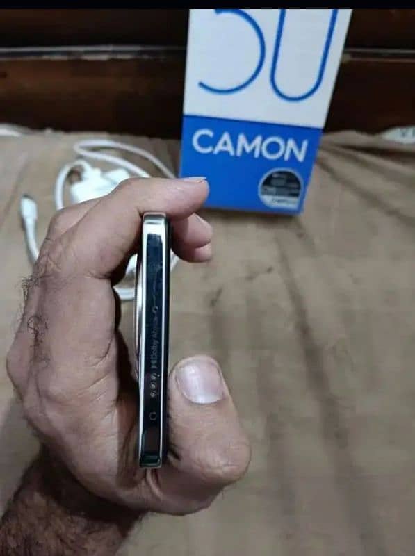 Tecno camon 30 12+12GB/256 10by10 complete box 3