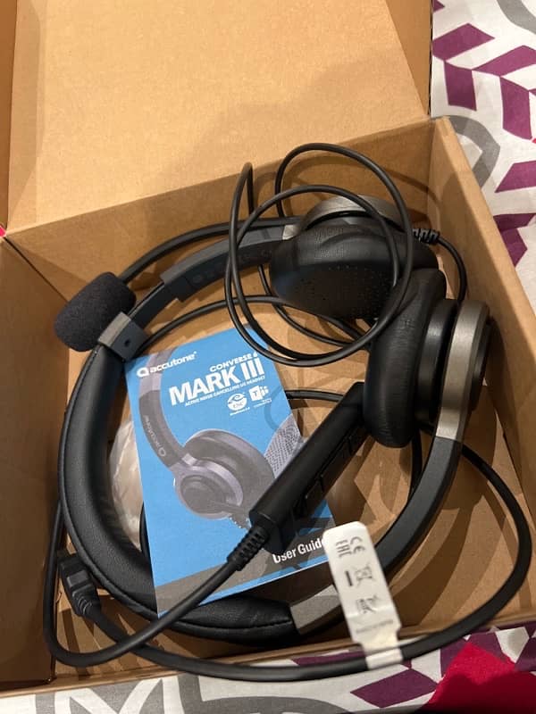 Accutone Mark III Converse 6 Headset 1