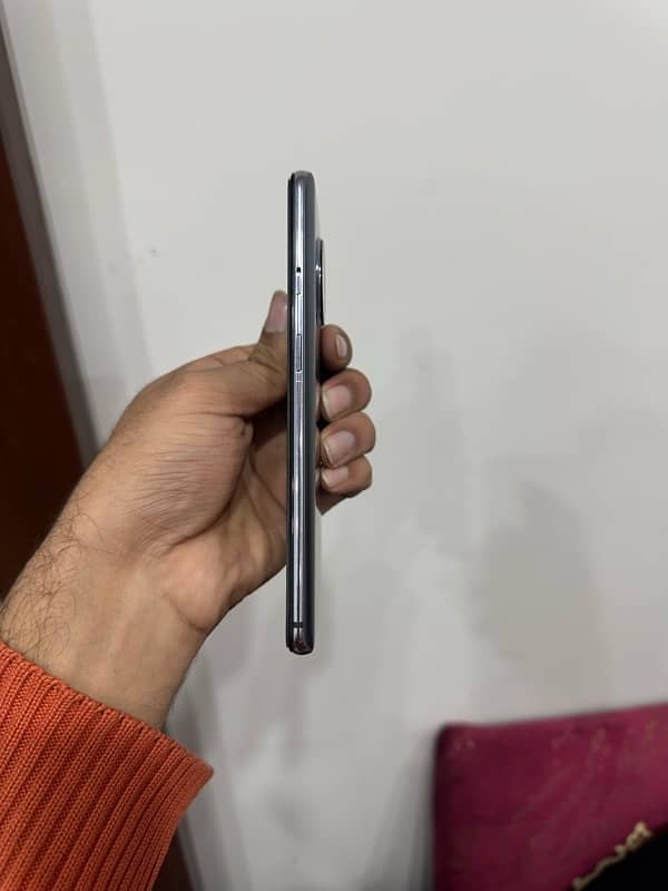 one plus 7T 1