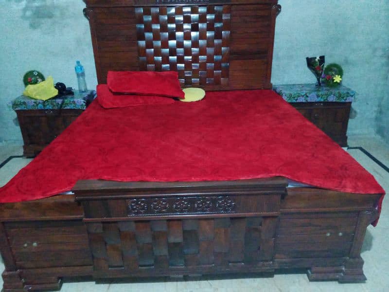 Premium Wooden Bed Set with Matching Dressing Table 4