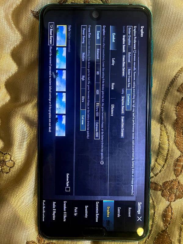 I'm selling Aquos R3 7