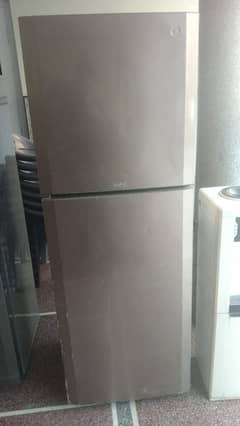 pel fridge only 2 season used all ok jeniun gass no open no repir