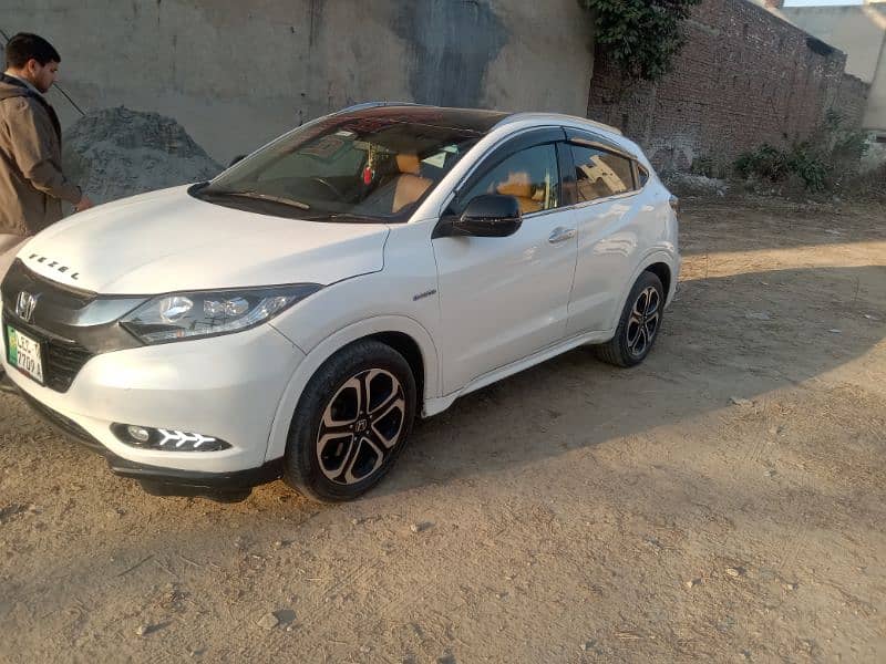 Honda Vezel 2015 03065558958 0