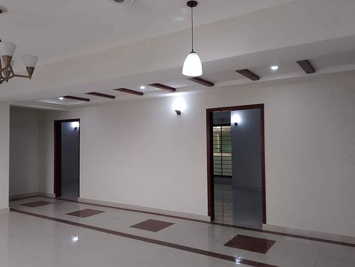 Ground Parking Apartment For Sale In Askari 11 Sec-B Lahore 5