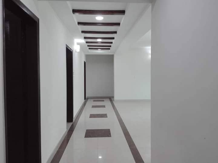 Ground Parking Apartment For Sale In Askari 11 Sec-B Lahore 37