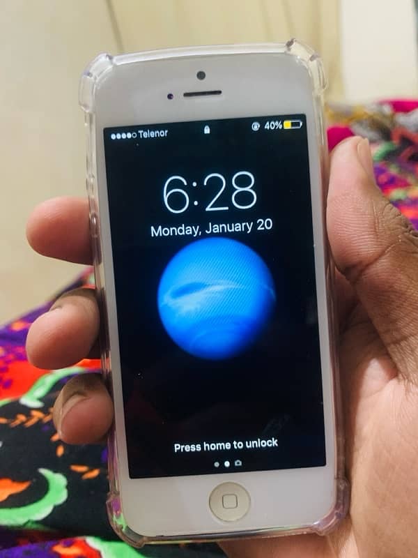 I phone 5 PTA APPROVED (03175454080)call/whatsapp 1