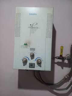 Instant gas water heater hybrid type