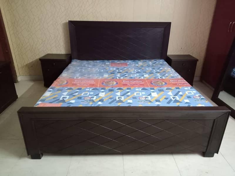 Double bed/King size bed/Dressing table/Bed set/Wooden bed/Furniture 1