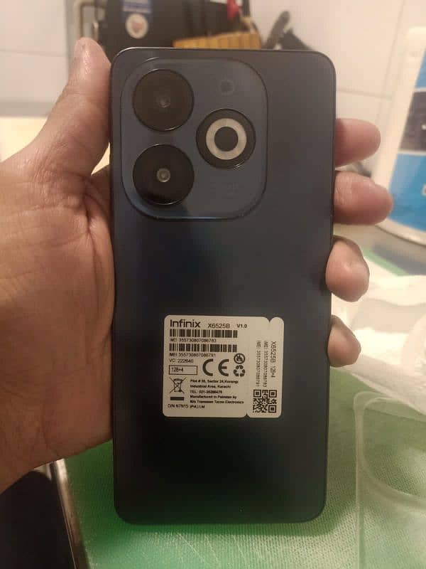 Infinix smart 8 pro 128/4 3