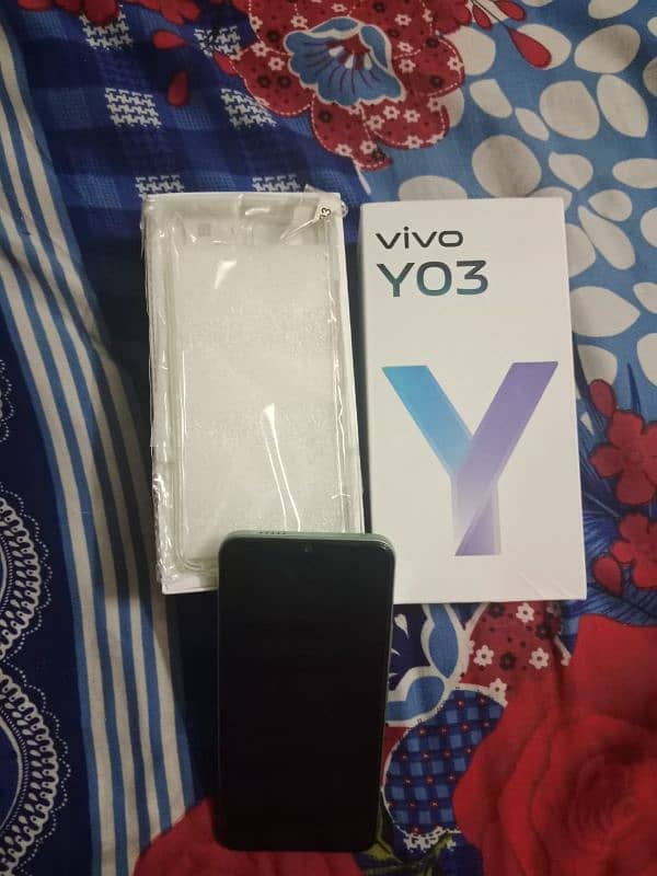 vivo y03 4+4/64gb 4 mont  warnty ma hai Abhi  exchange possible 2