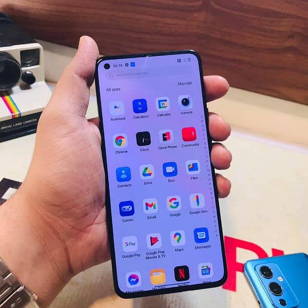 Oneplus 9 Dual Sim 12/256 minor back crack 2