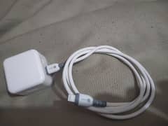 iphone charger h sale krna ha new ha