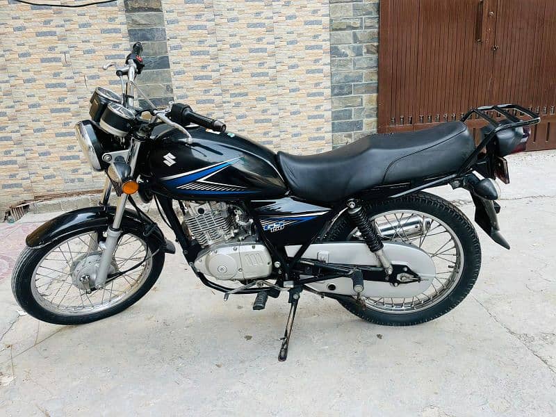 Suzuki Bike 150cc 1