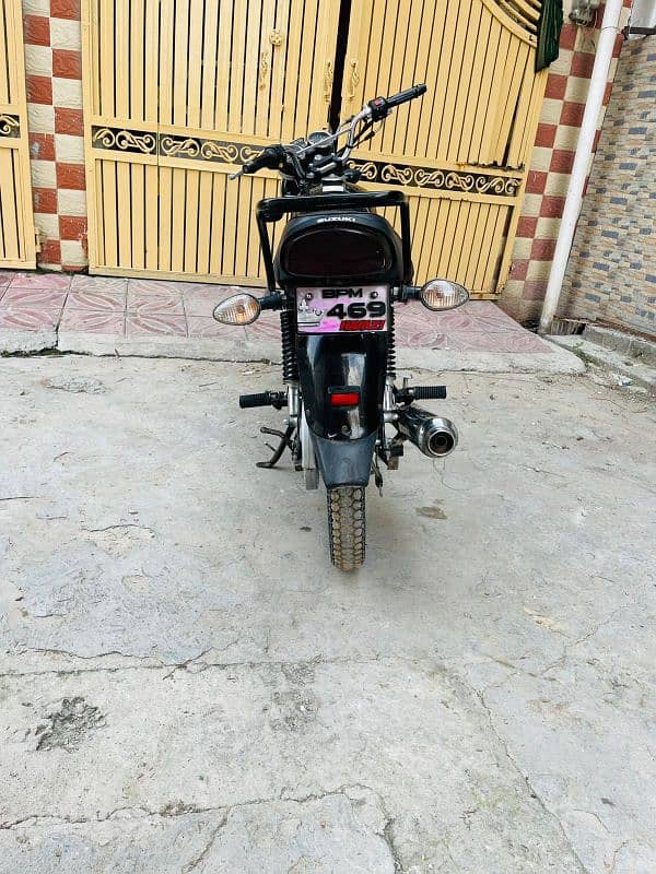 Suzuki Bike 150cc 3