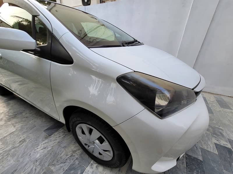 Toyota Vitz 2015 1.0 16