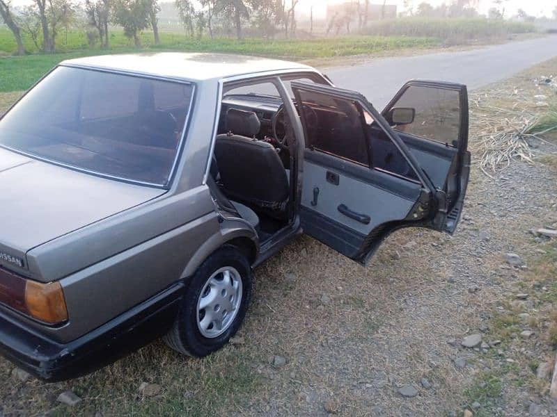 Nissan Sunny 1990 2