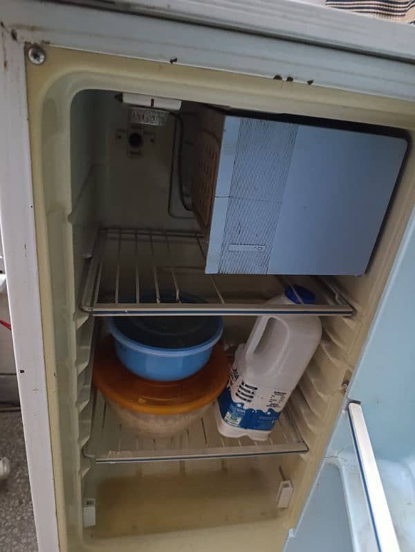 Fully Working Single door used fridge 2