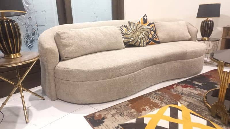 Curved Sofa 4 Seater 0