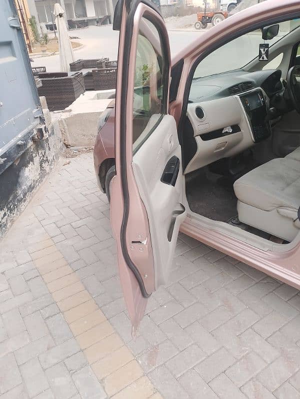 Nissan Dayz 2014/18 in original condition available for sale 3