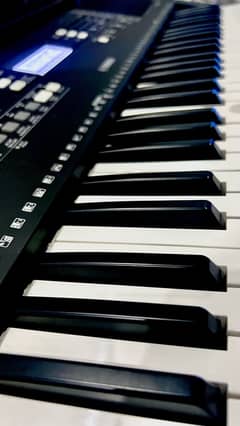 Yamaha PSR E373 Keyboard for Sale – Neat & Clean Condition