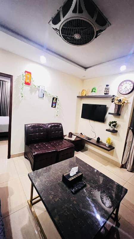 1 bedroom apartment for rent on daily basis in bahria town lahore 4