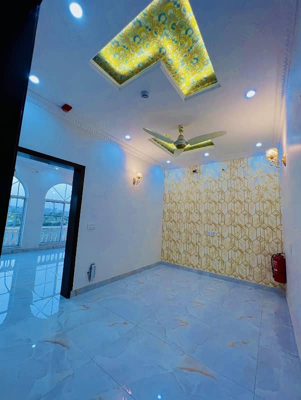 5 Marla Modern Out Class Full House For Rent In DHA Phase 5,Block B, Lahore. 2