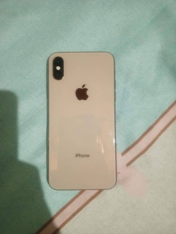 Apple i phone xs 3