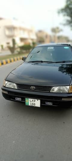 Toyota Corolla XE 2000