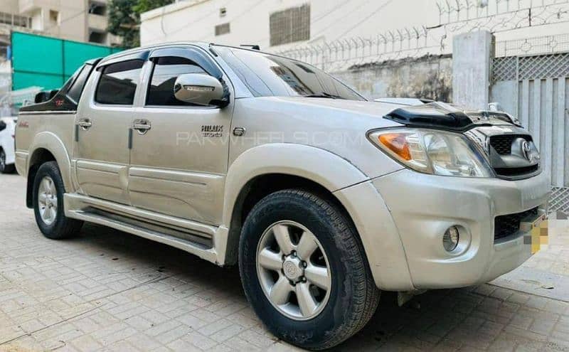 Toyota Hilux 2008 1