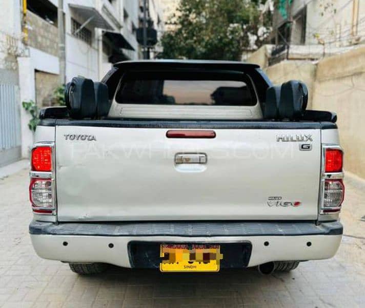 Toyota Hilux 2008 3