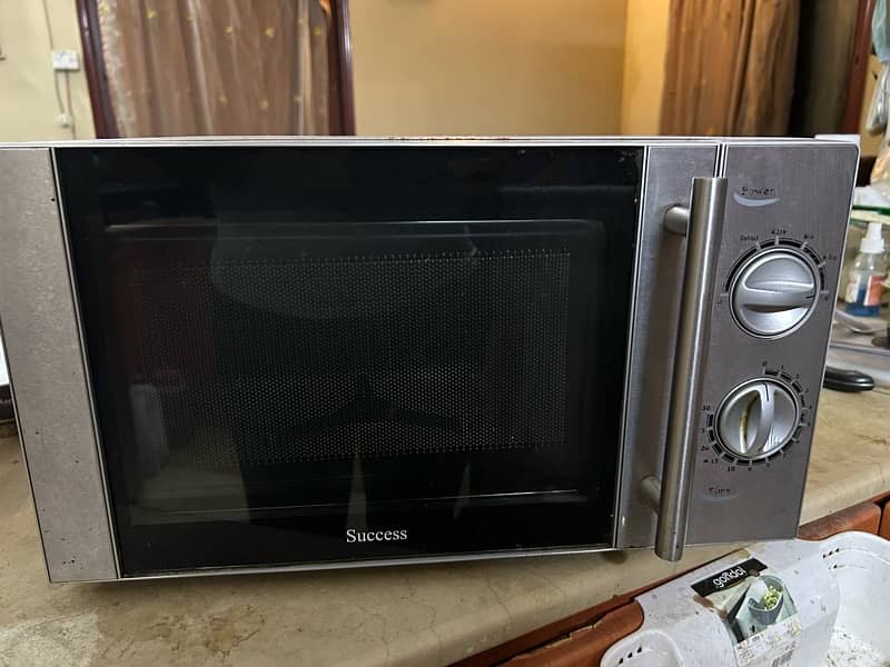 Microwave oven 20M Never repaire in good condition Fix price 0