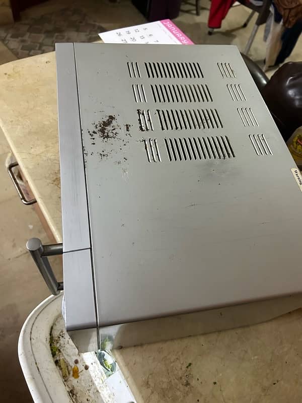 Microwave oven 20M Never repaire in good condition Fix price 8